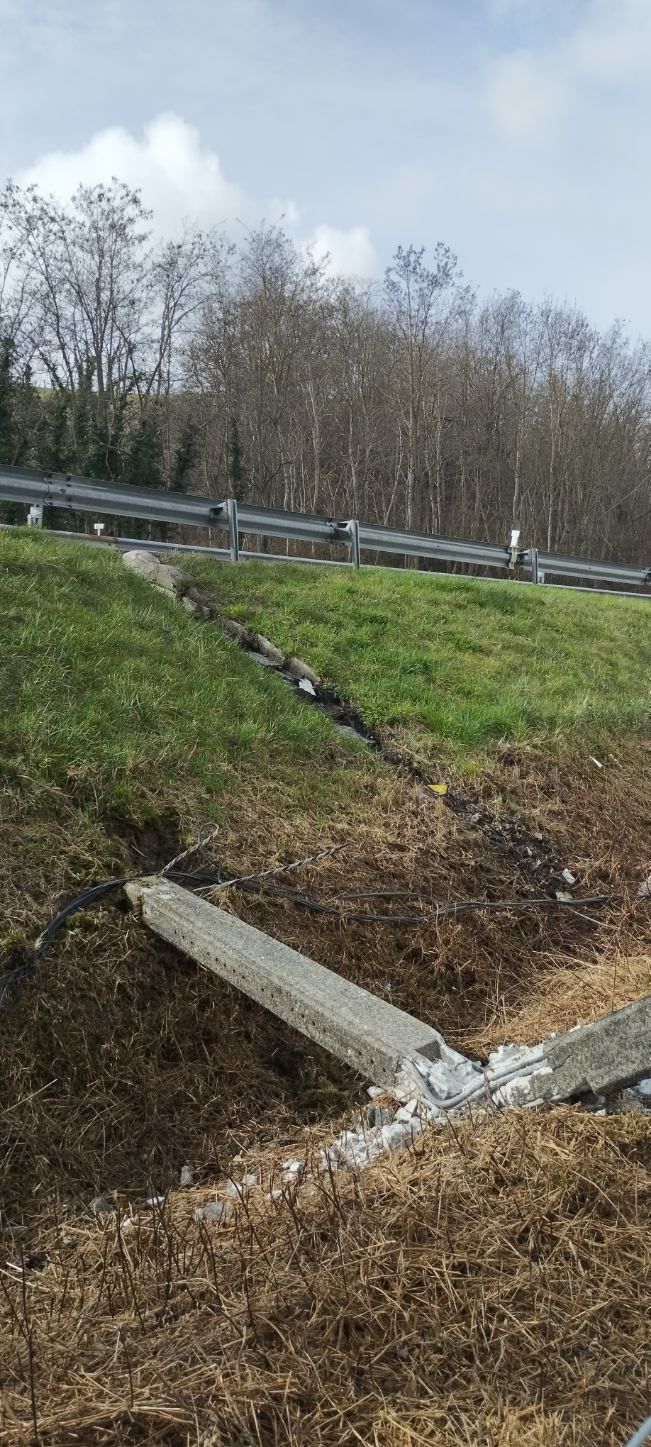 WhatsApp Image 2024-02-12 &agrave; 12.39.20_96780d55.jpg (241 KB)