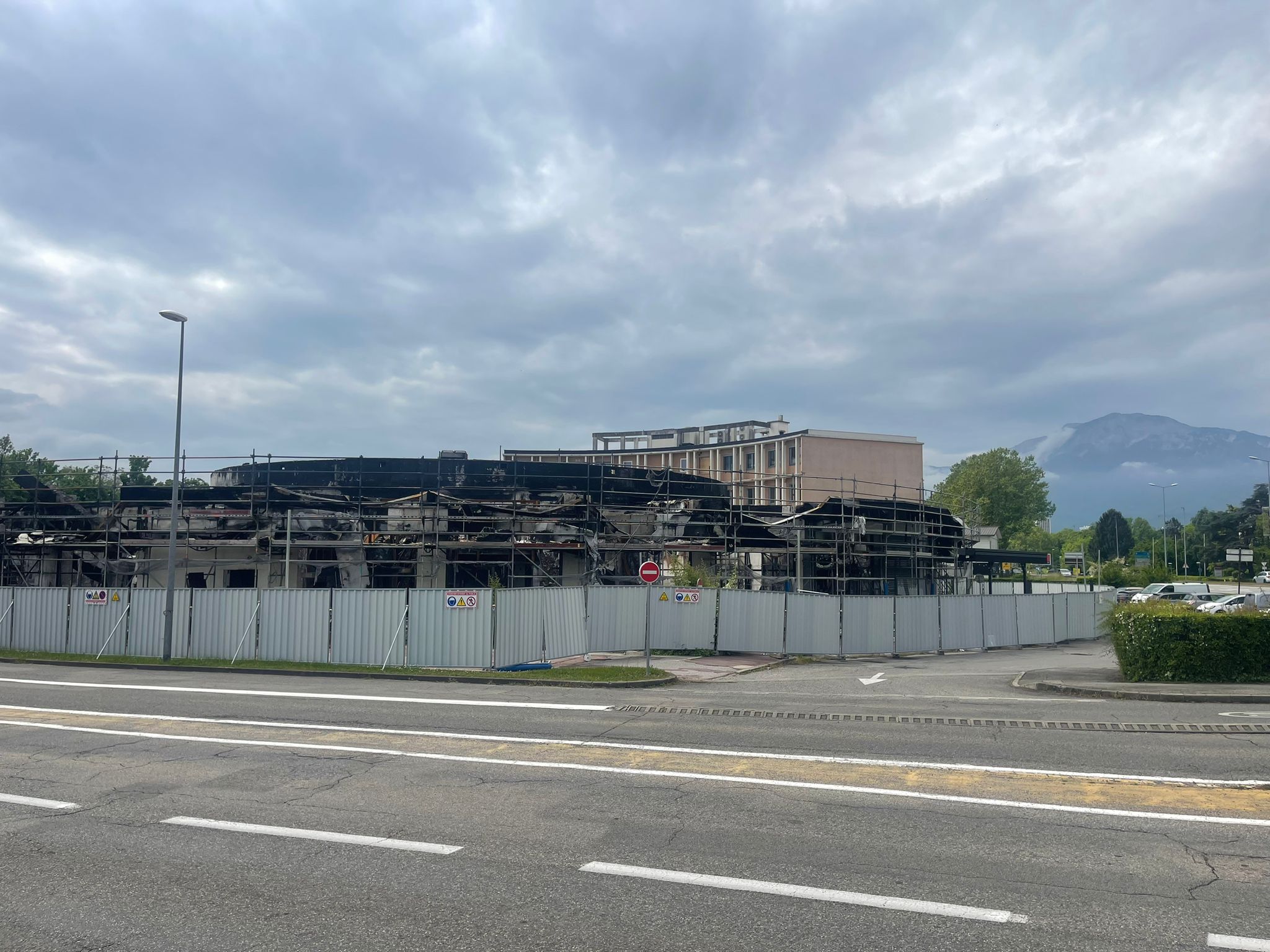 WhatsApp Image 2024-04-29 &agrave; 12.54.21_d3da505d.jpg (418 KB)