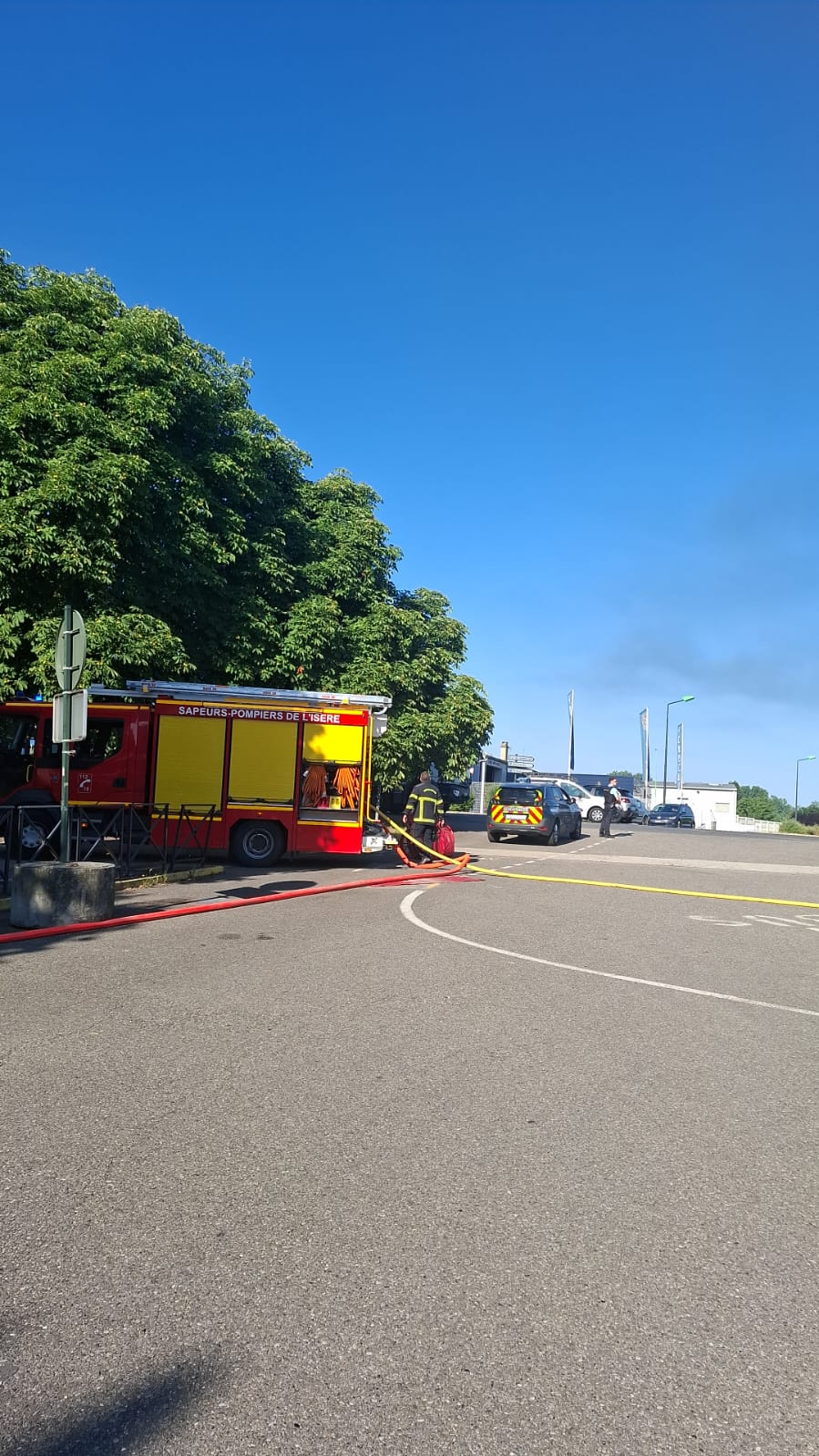 WhatsApp Image 2025-06-30 &agrave; 08.59.02_3735631f.jpg (240 KB)